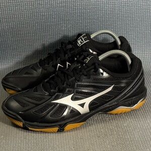 Mizuno‎ Wave Hurricane 3 Volleyball Shoes Women’s Size 9.5